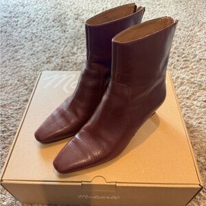 Madewell Kitten-Heel Boots in Deep Merlot